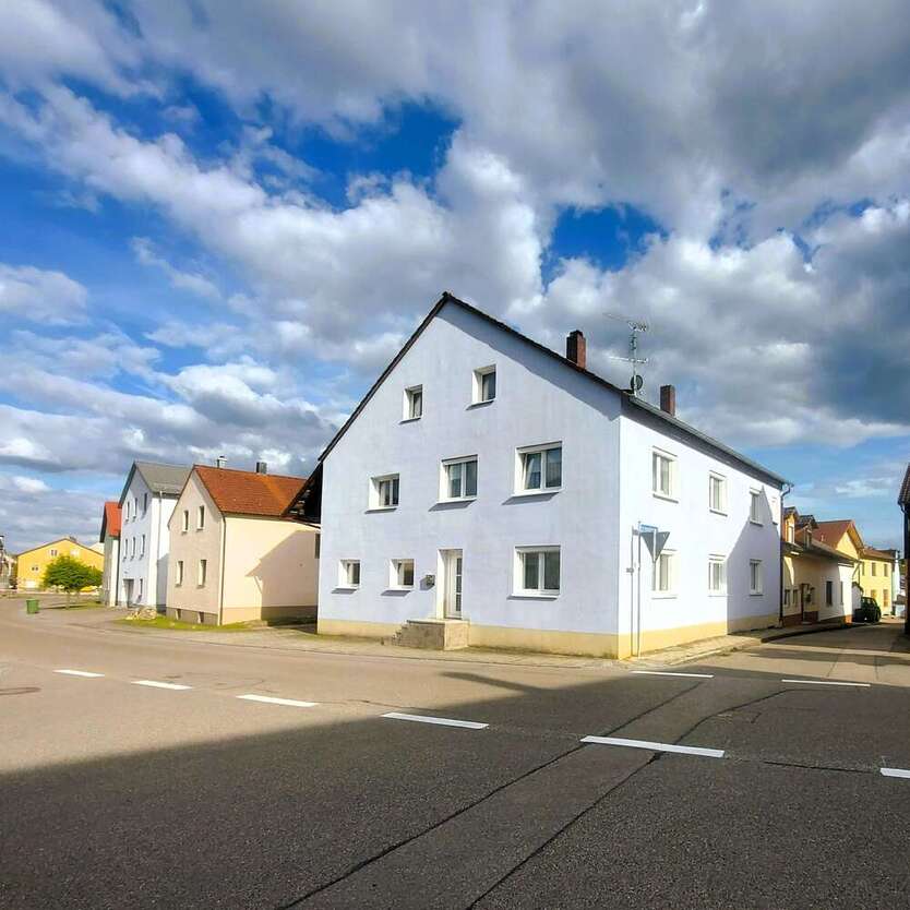 Haus zum Kaufen in Langenaltheim 279.000 € 177 m²