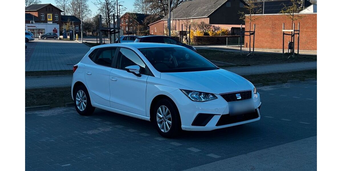 Seat Ibiza 76.100 km 7.900 &euro; Hohn 24806