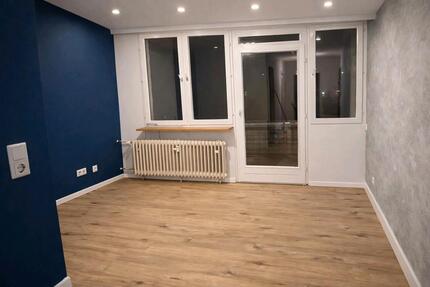 2 Zimmerwohnung, Balkon und PKW Stellplatz 2 zimmer