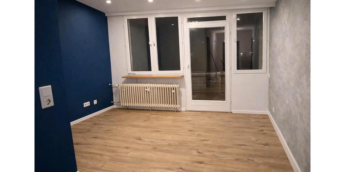 2 Zimmerwohnung, Balkon und PKW Stellplatz 2 zimmer