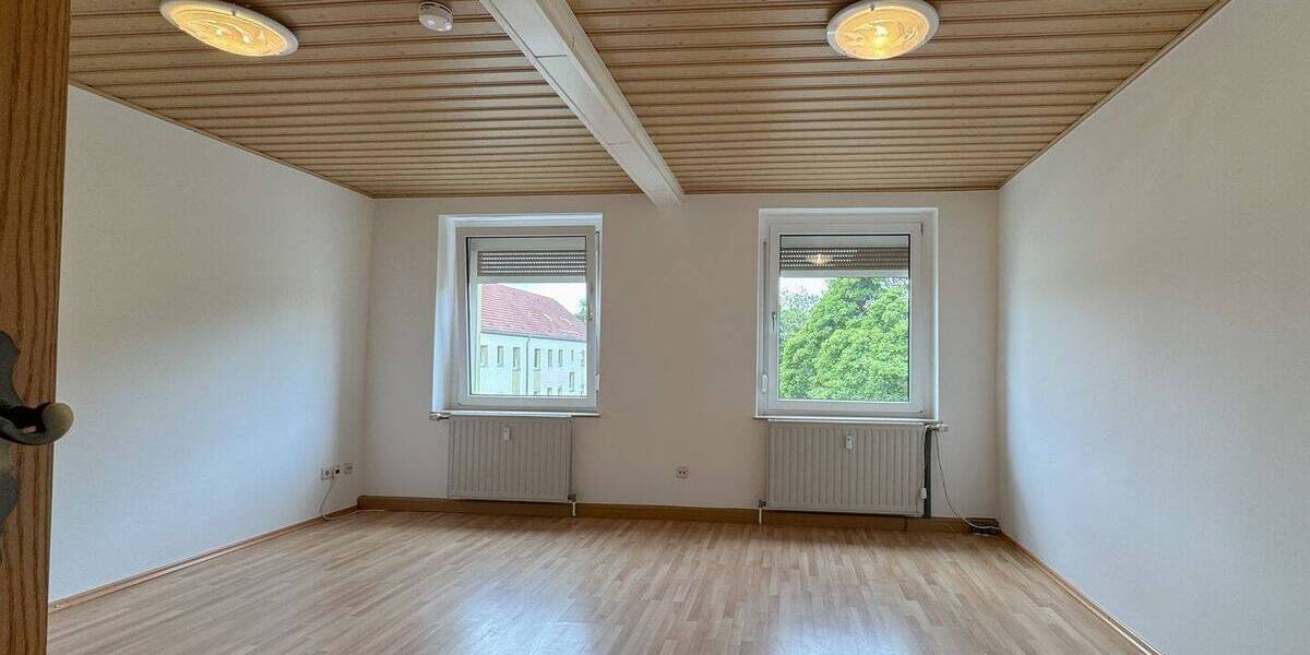 Etagenwohnung Lohsa - 3 Zimmer, 68 m&sup2;, 375&euro; | Angebot:26257149