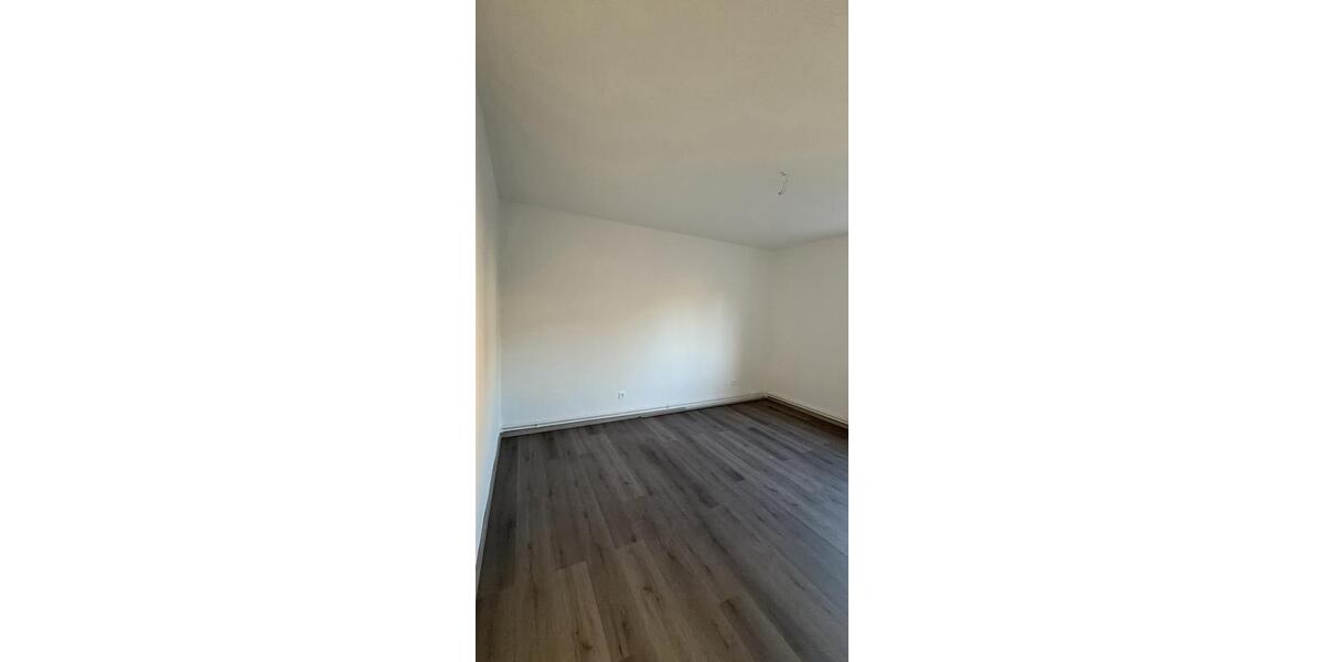 Erdgeschoßwohnung Sehnde - 3 Zimmer, 70 m&sup2;, 820&euro; | Angebot:26214827