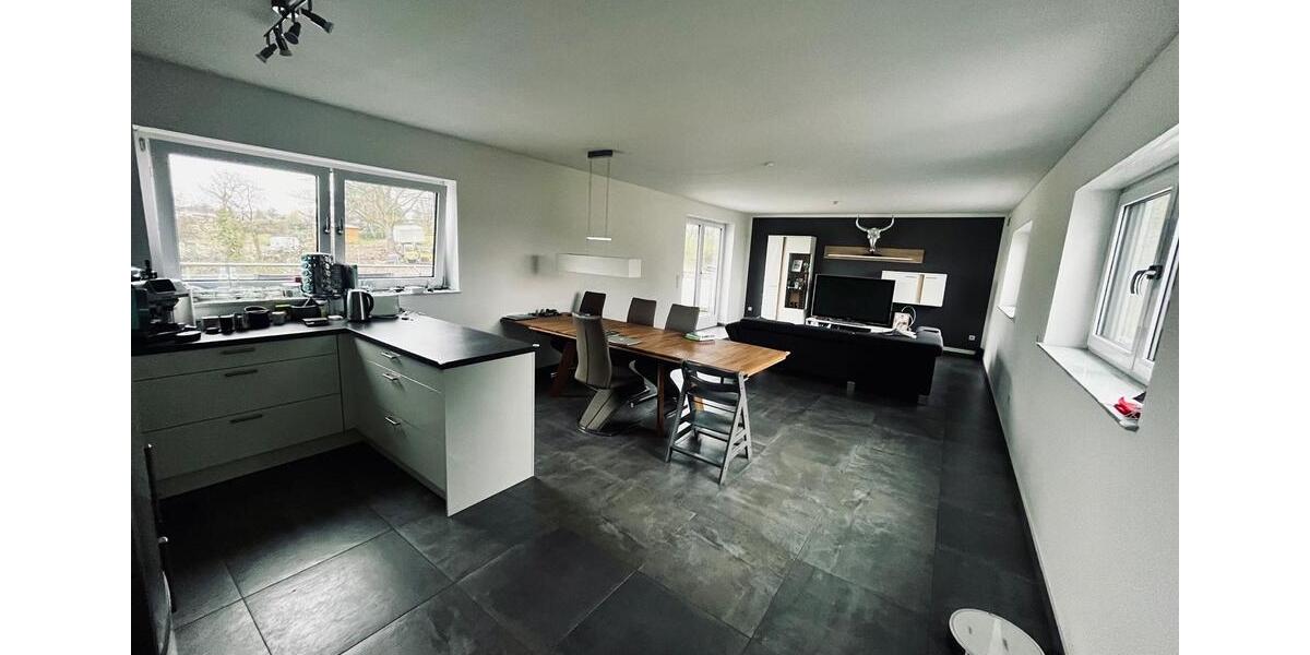 Dachgeschoßwohnung Goldbach - 3 Zimmer, 95 m&sup2;, 1.200&euro; | Angebot:26385664