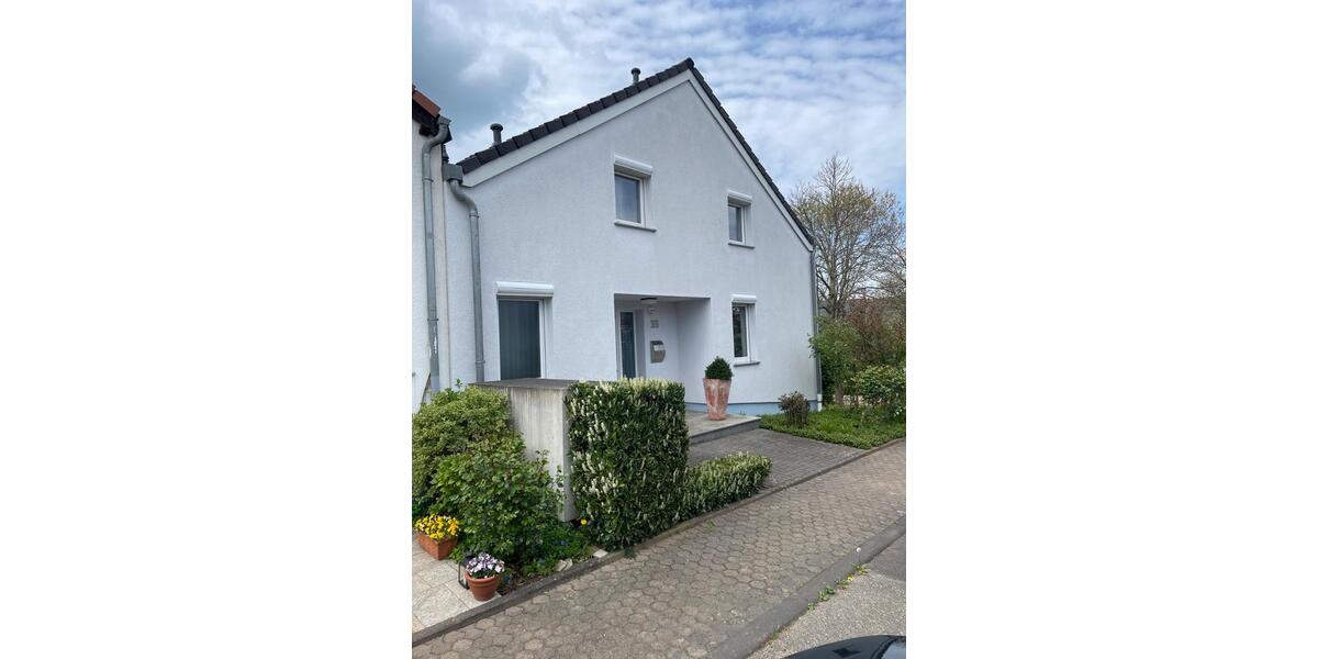 Doppelhaushälfte Trier Feyen-Weismark - 5 Zimmer, 179 m&sup2;, 1.600&euro; | Angebot:26225353