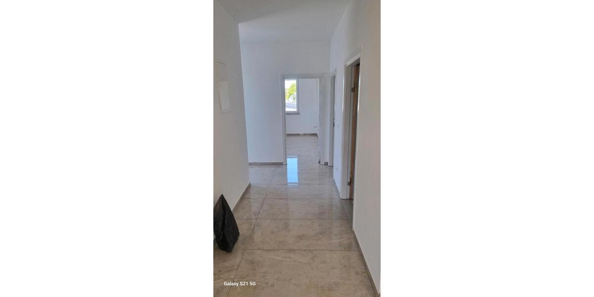 Dachgeschoßwohnung Wetzlar Hauserberg - 3 Zimmer, 90 m&sup2;, 1.350&euro; | Angebot:26395140