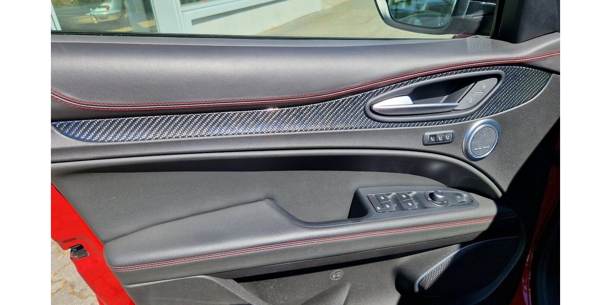 Alfa Romeo Stelvio Quadrifoglio Q4 63.569 km 46.800 € Wilsdruff 01723