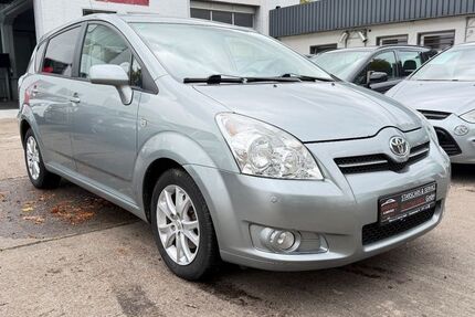 Toyota Corolla Verso 156.000 km 7.450 &euro; Lage 32791
