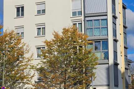 Wohnung Leonberg - 3 Zimmer, 68 m&sup2;, 658&euro; | Angebot:27097658