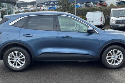 Ford Kuga 43.832 km 22.999 &euro; Chemnitz 09114