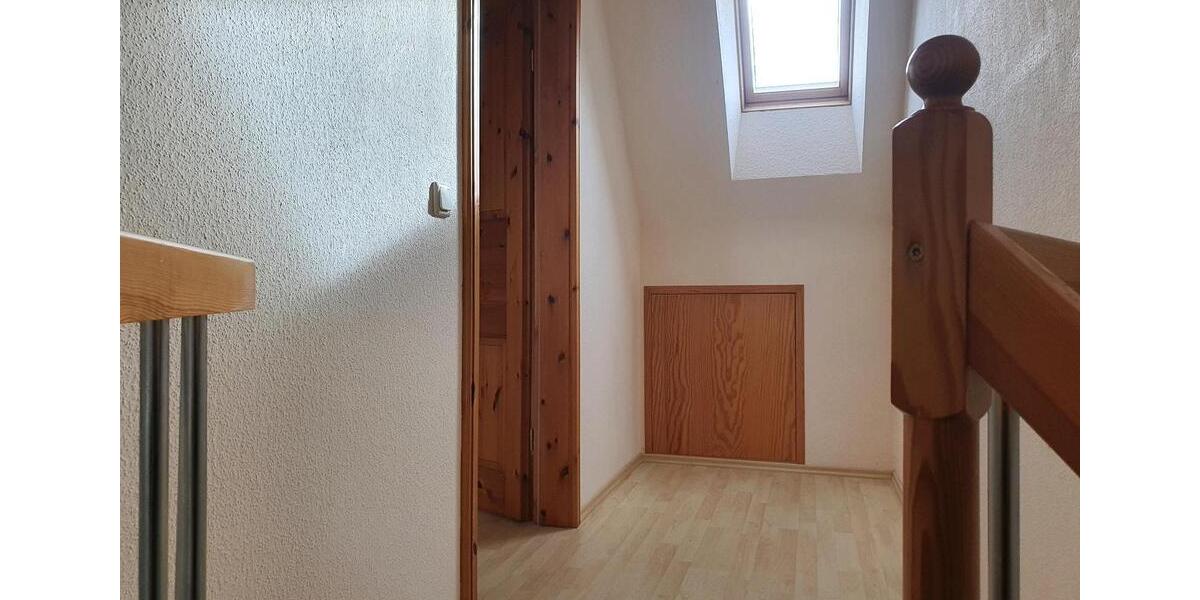 Etagenwohnung Hamberge - 3 Zimmer, 95 m&sup2;, 950&euro; | Angebot:25207815