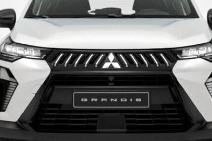 Mitsubishi Grandis 1.500 km 35.490 &euro; Gröbenzell 82194