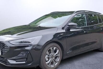 Ford Focus 15.717 km 25.390 &euro; Recklinghausen 45659