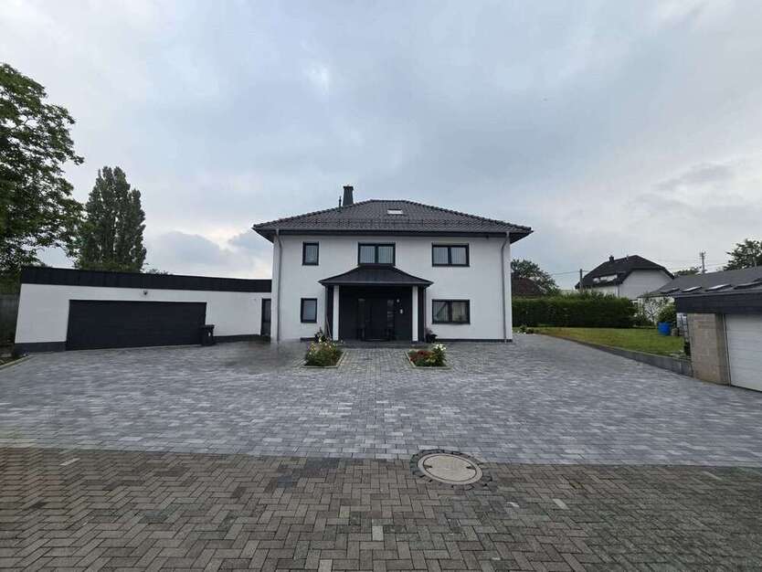 Haus zum Kaufen in Siershahn 679.000 € 228 m²