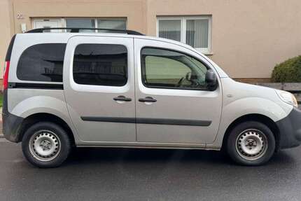 Renault Kangoo 83.000 km 8.499 &euro; Freigericht Somborn 63579