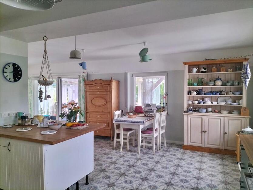 Idyllisches Landhaus, großes Grundstück Platz für Familie & Tier