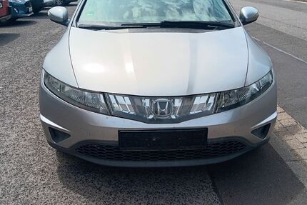 Honda Civic 211.000 km 1.099 &euro; Kuchenheim 53881