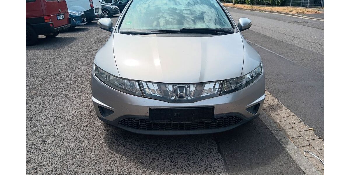 Honda Civic 211.000 km 1.099 &euro; Kuchenheim 53881