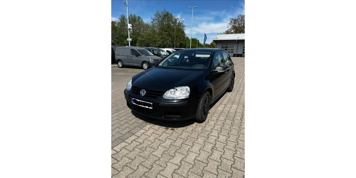 VW Golf 173.000 km 3.300 &euro; Lotte 49504