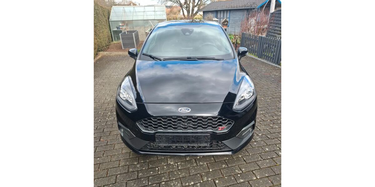 Ford Fiesta 117.421 km 13.100 &euro; Burglauer 97724