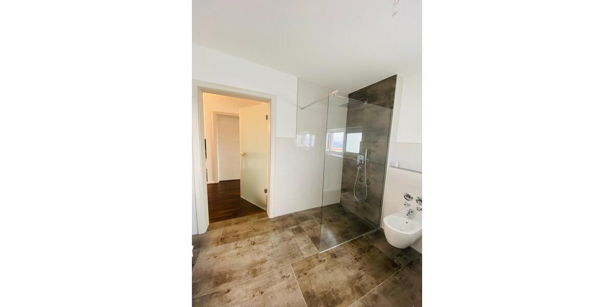 Einfamilienhaus Künzelsau - 3 Zimmer, 127 m&sup2;, 1.800&euro; | Angebot:24864803