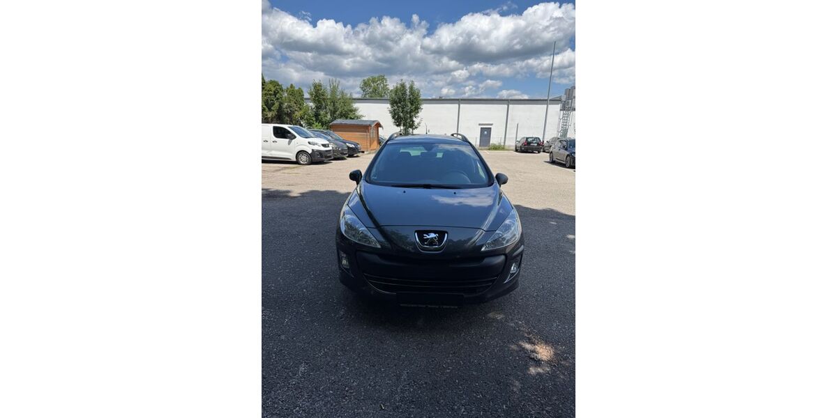 Peugeot 308 221.129 km 2.000 &euro; Rosenheim 83022