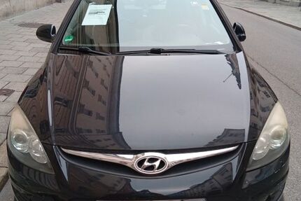 Hyundai i30 188.000 km 2.900 &euro; MÛNCHEN 80339