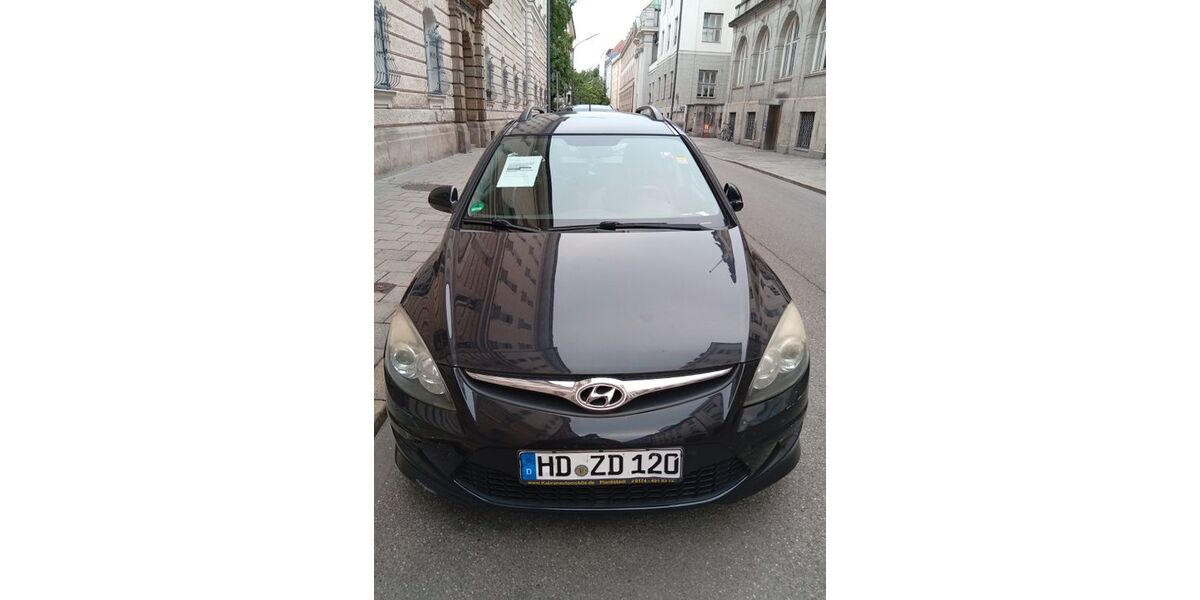 Hyundai i30 188.000 km 2.900 &euro; MÛNCHEN 80339