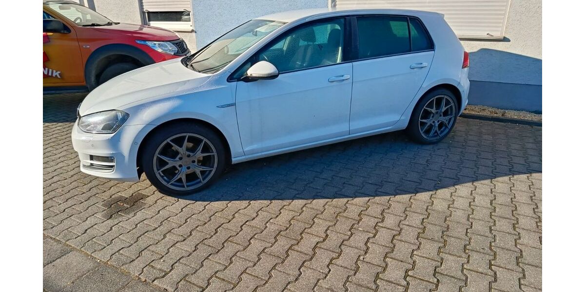 VW Golf 196.695 km 10.300 &euro; Dattenberg 53547