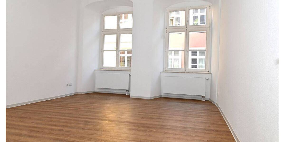 Etagenwohnung Stralsund Altstadt - 2 Zimmer, 66 m&sup2;, 670&euro; | Angebot:26908526
