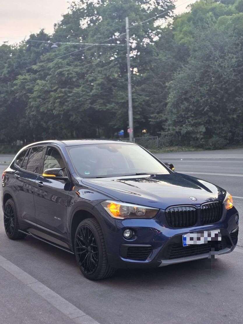 BMW X1 51.000 km 21.499 € Oberhaching 82041