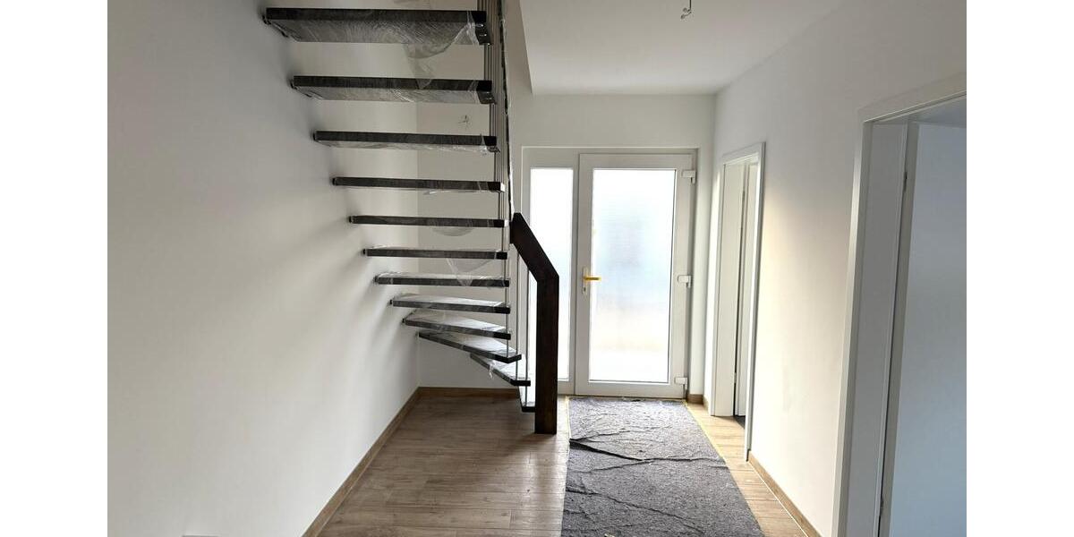 Einfamilienhaus Panketal - 5 Zimmer, 170 m&sup2;, 2.890&euro; | Angebot:25646798