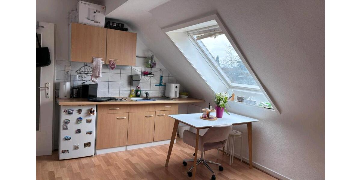 Dachgeschoßwohnung Kassel Südstadt - 1 Zimmer, 30 m&sup2;, 530&euro; | Angebot:25632149