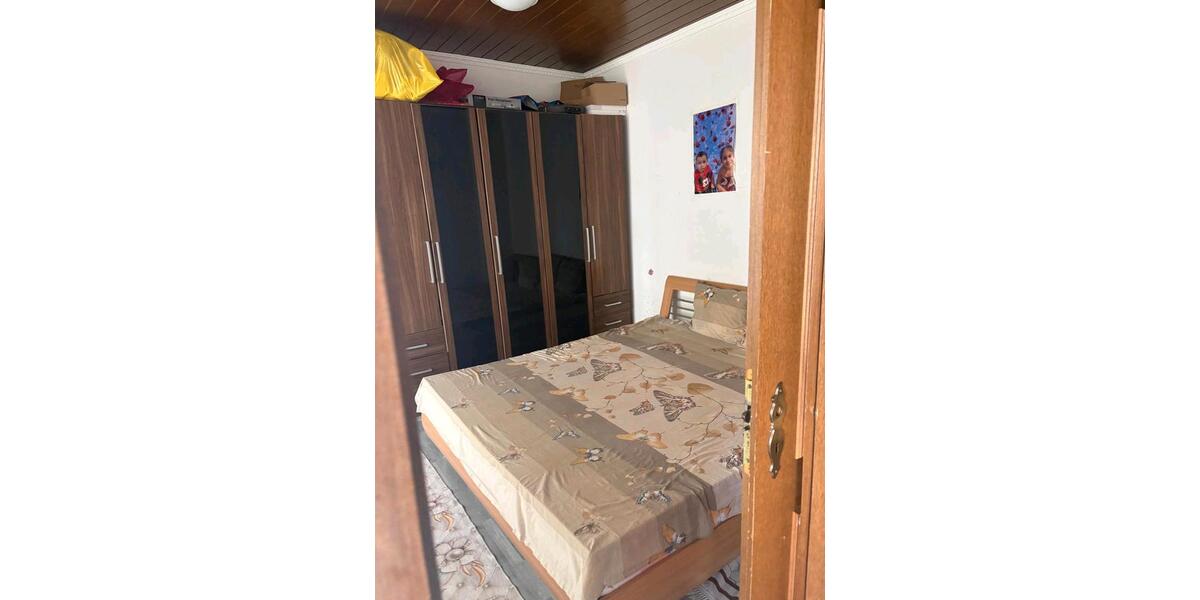 Etagenwohnung Neunkirchen - 4 Zimmer, 94 m&sup2;, 90.000&euro; | Angebot:26931596