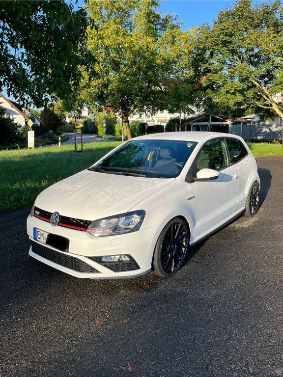 VW Polo 94.860 km 14.490 € Emmendingen 79312