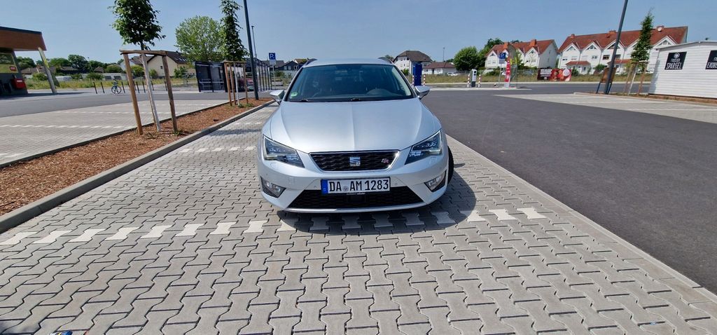 Seat Leon 249.370 km 8.700 &euro; Babenhausen 64832