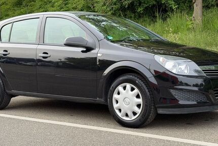 Opel Astra 148.000 km 2.300 &euro; Fellbach 70736