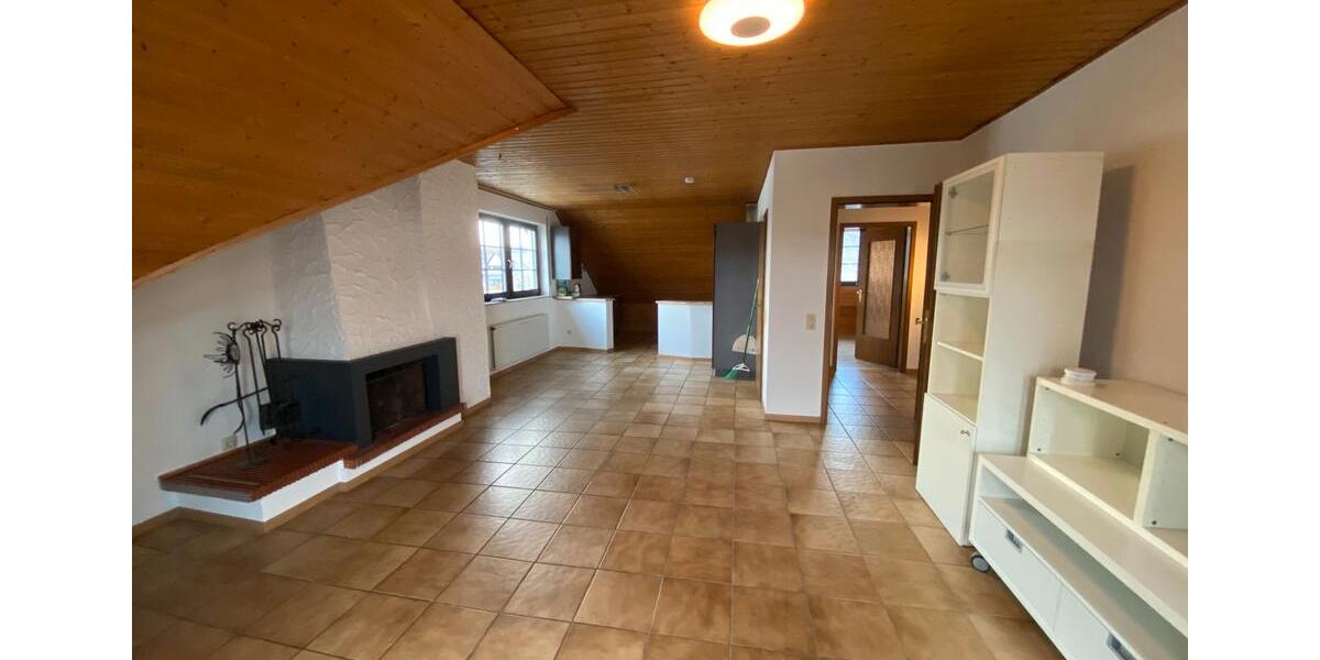 Dachgeschoßwohnung Speicher - 3 Zimmer, 110 m&sup2;, 800&euro; | Angebot:24356102