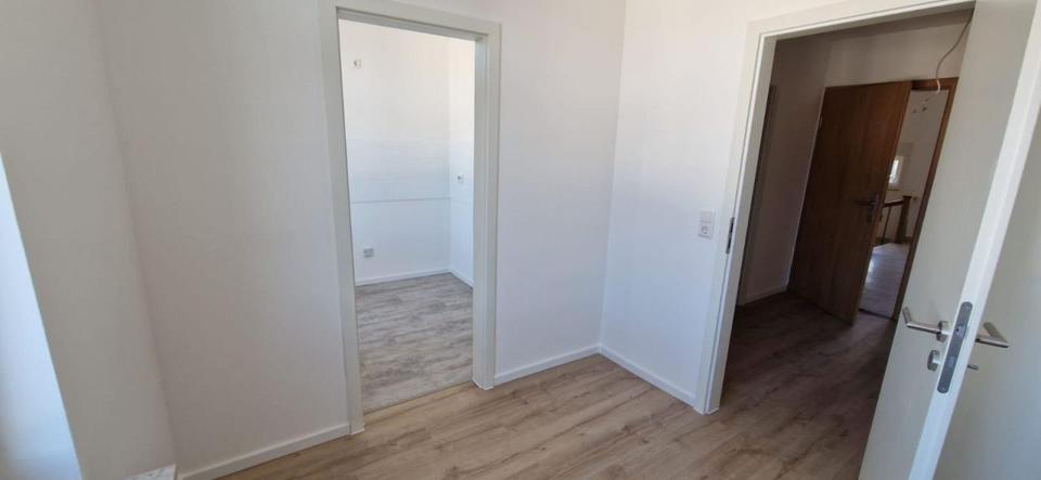 Etagenwohnung Glauchau - 2 Zimmer, 58 m&sup2;, 315&euro; | Angebot:26676959