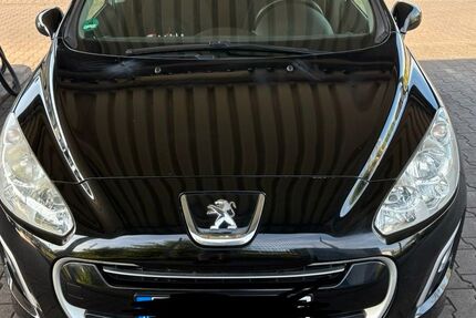 Peugeot 308 194.726 km 3.600 &euro; Duisburg 47179