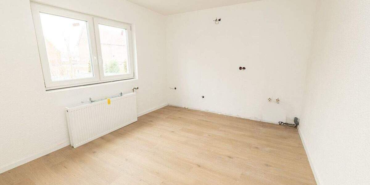 Etagenwohnung Drochtersen - 3 Zimmer, 82 m&sup2;, 861&euro; | Angebot:25692819
