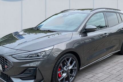 Ford Focus 42.203 km 33.000 € Steinfurt 48565