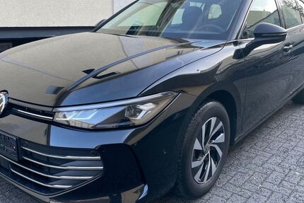 VW Passat 28.500 km 30.900 &euro; Berlin 12057