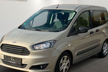 Ford Tourneo Courier 21.269 km 9.999 € Brehna 06796