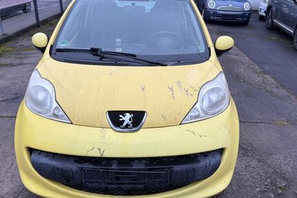 Peugeot 107 186.000 km 599 &euro; Hanau 63450