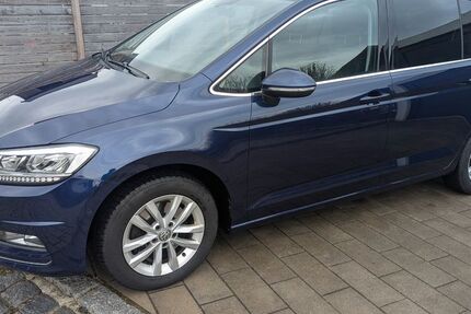 VW Touran 146.000 km 15.900 &euro; Velden 84149