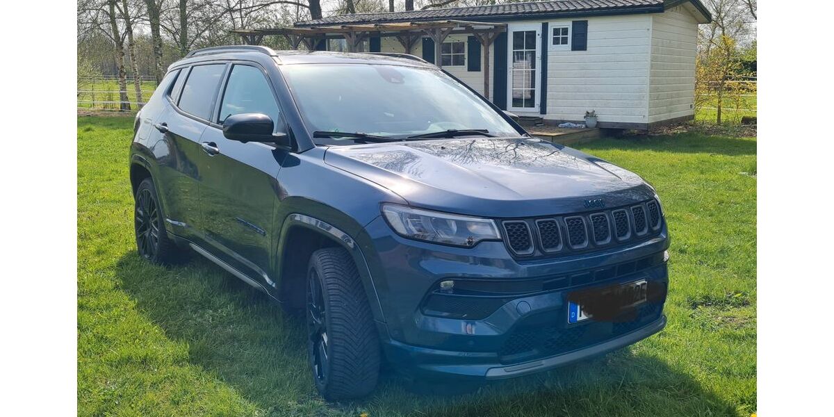 Jeep Compass 32.960 km 28.990 &euro; Quickborn 25451
