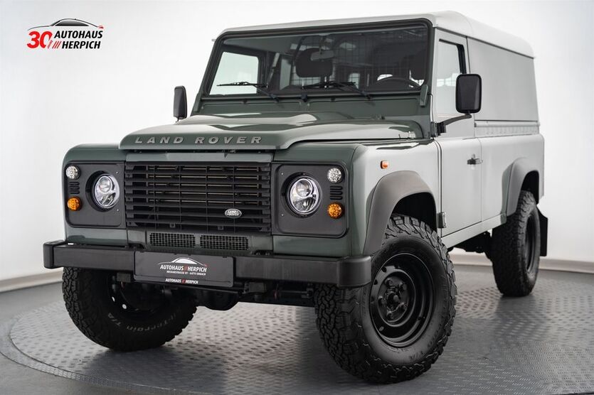 Land Rover Defender 51.665 km 52.500 € Erbach 64711