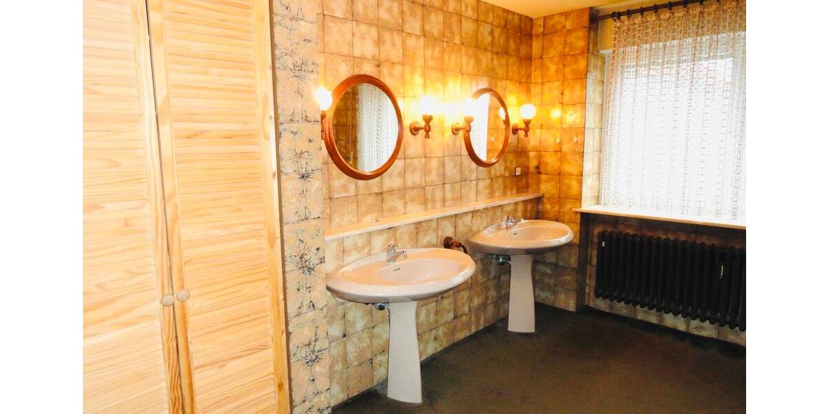 Etagenwohnung Dittelbrunn - 5 Zimmer, 170 m&sup2;, 399.500&euro; | Angebot:26982674