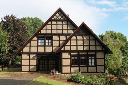 Fachwerkhaus, idyllisch im Grünen gelegen; ca. 15 Autominuten bis