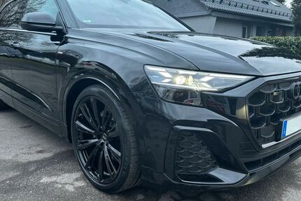 Audi Q8 12.500 km 116.858 &euro; Langenfeld 40764